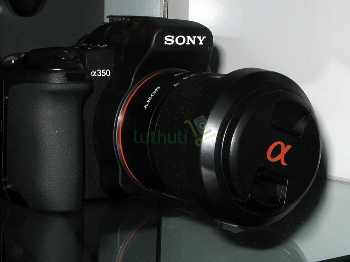 Sony Alpha A350 DSLR Camera 14.2MP EntryLevel