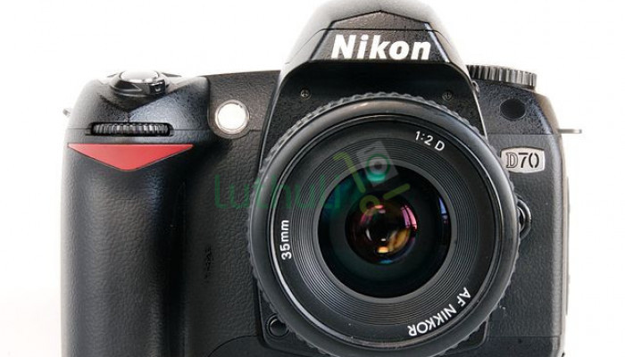 6.1MP DSLR camera with fast shutter speed and solid build