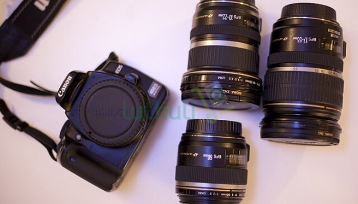 10.1MP DSLR camera with advanced autofocus and dust reduction