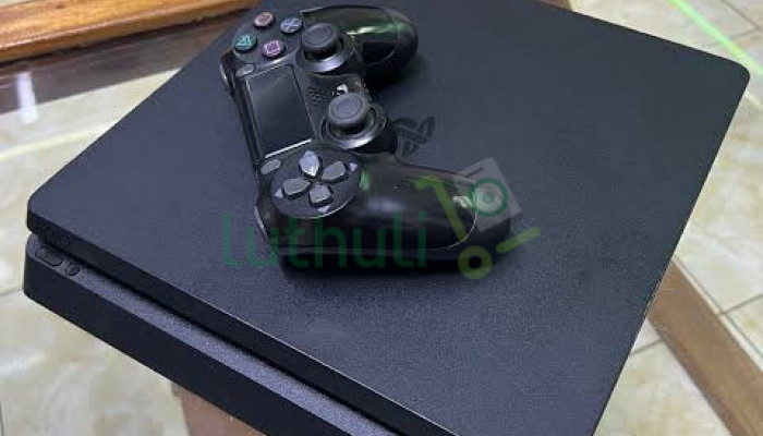 PlayStation 4 Slim 500GB with Controller