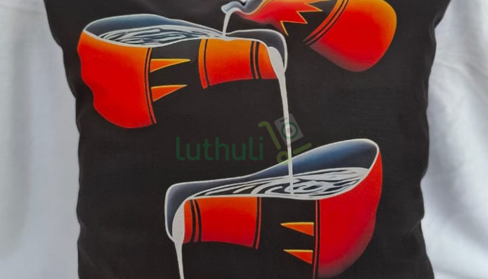 Stylish throw pillows for cozy home décor