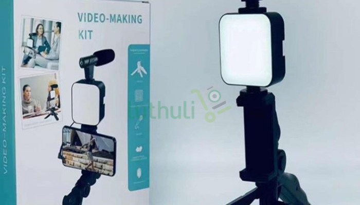 Smartphone Vlogging Kit with Tripod Phone Holder Mini Microphone