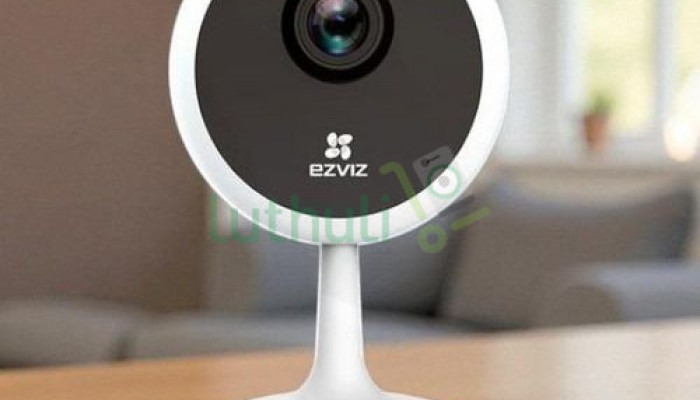 1080p indoor WiFi CCTV camera with night vision and motion detect